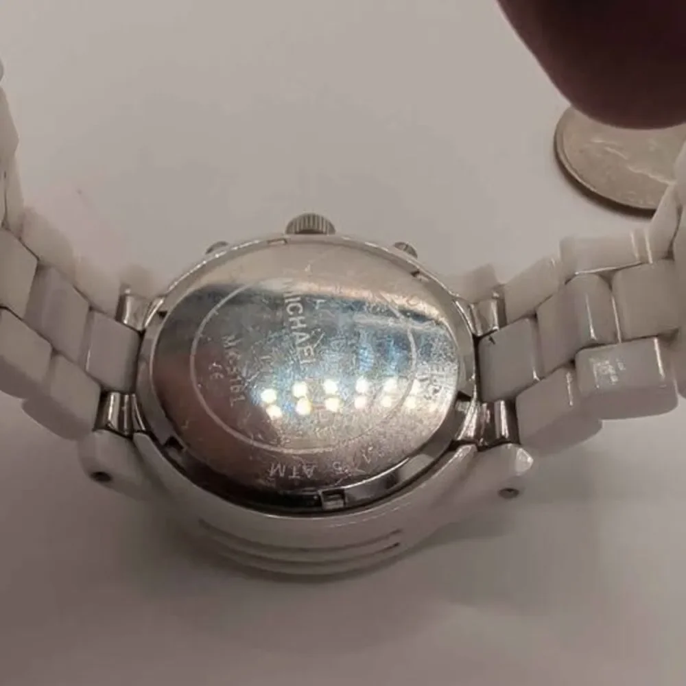 Michael Kors MK5161 Women's Runway White Ceramic Chronograph Watch NEW BATTERY